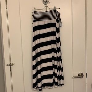 I.N.C. Black and white skirt